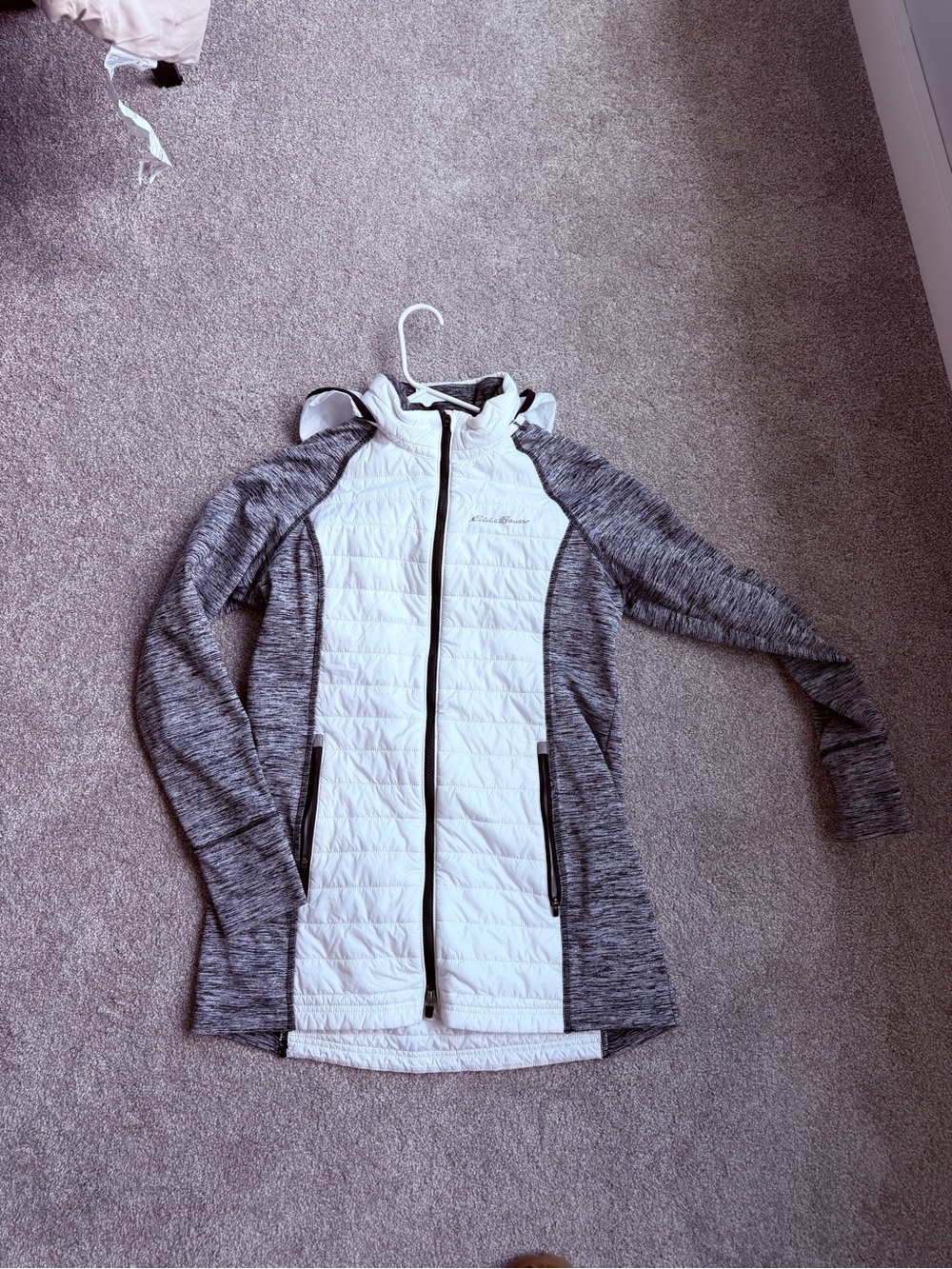 Eddie Bauer White Front Quilted Hybrid Jacket with Gray Sleeves - Women's